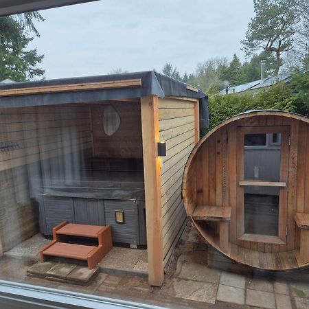 Luxe Boshuisje Met Prive Wellness & Jacuzzi Op De Veluwe Ermelo Luaran gambar
