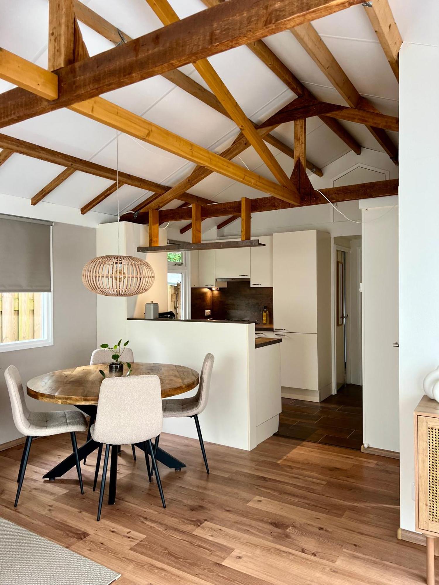 Luxe Boshuisje Met Prive Wellness & Jacuzzi Op De Veluwe Ermelo Luaran gambar